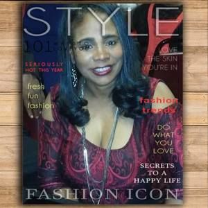 Meet your Posher, Monica